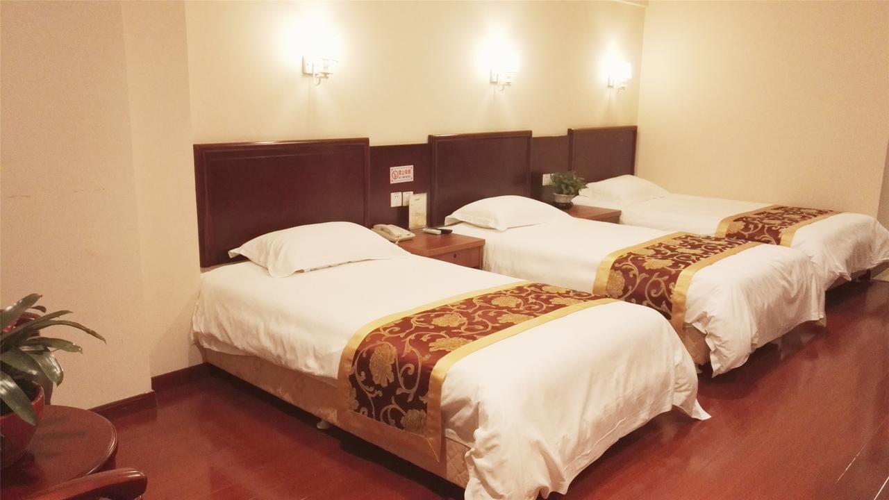 Greentree Inn Xinjiang Fukang Fukang Business Hotel Changji Exterior photo